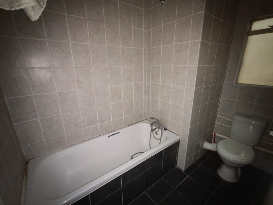 1 Bedroom Property for Sale in St Georges Park Eastern Cape
